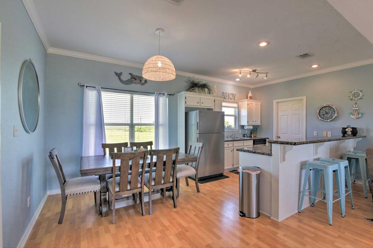 Bright Crystal Beach House, Walk To Coast! Villa Bolivar Peninsula Dış mekan fotoğraf